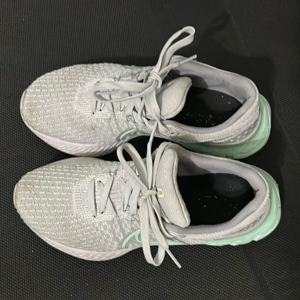 Women’s Nike React Infinity Flyknit 7.5